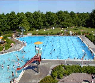 Gemeinde Wiefelstede, Swemmbad Wiefelstede